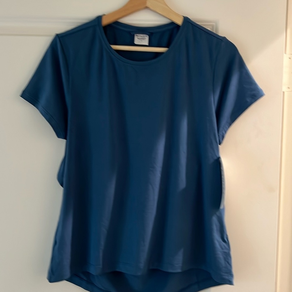 Athleta NWT Air Out Cinch Tee